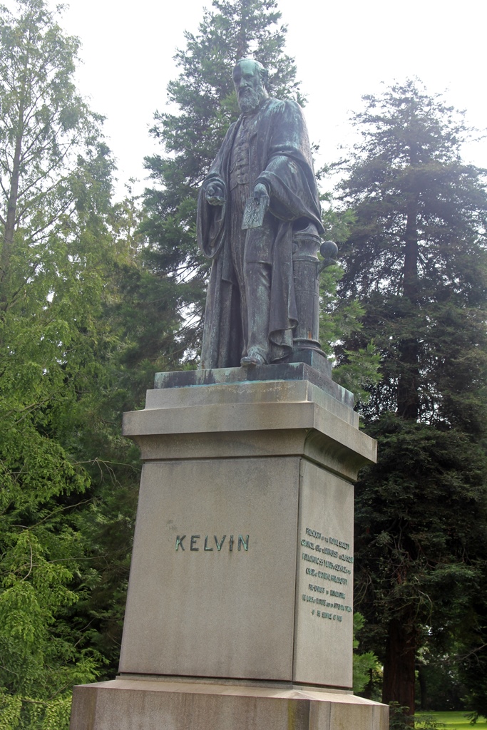 Lord Kelvin Statue and Trees